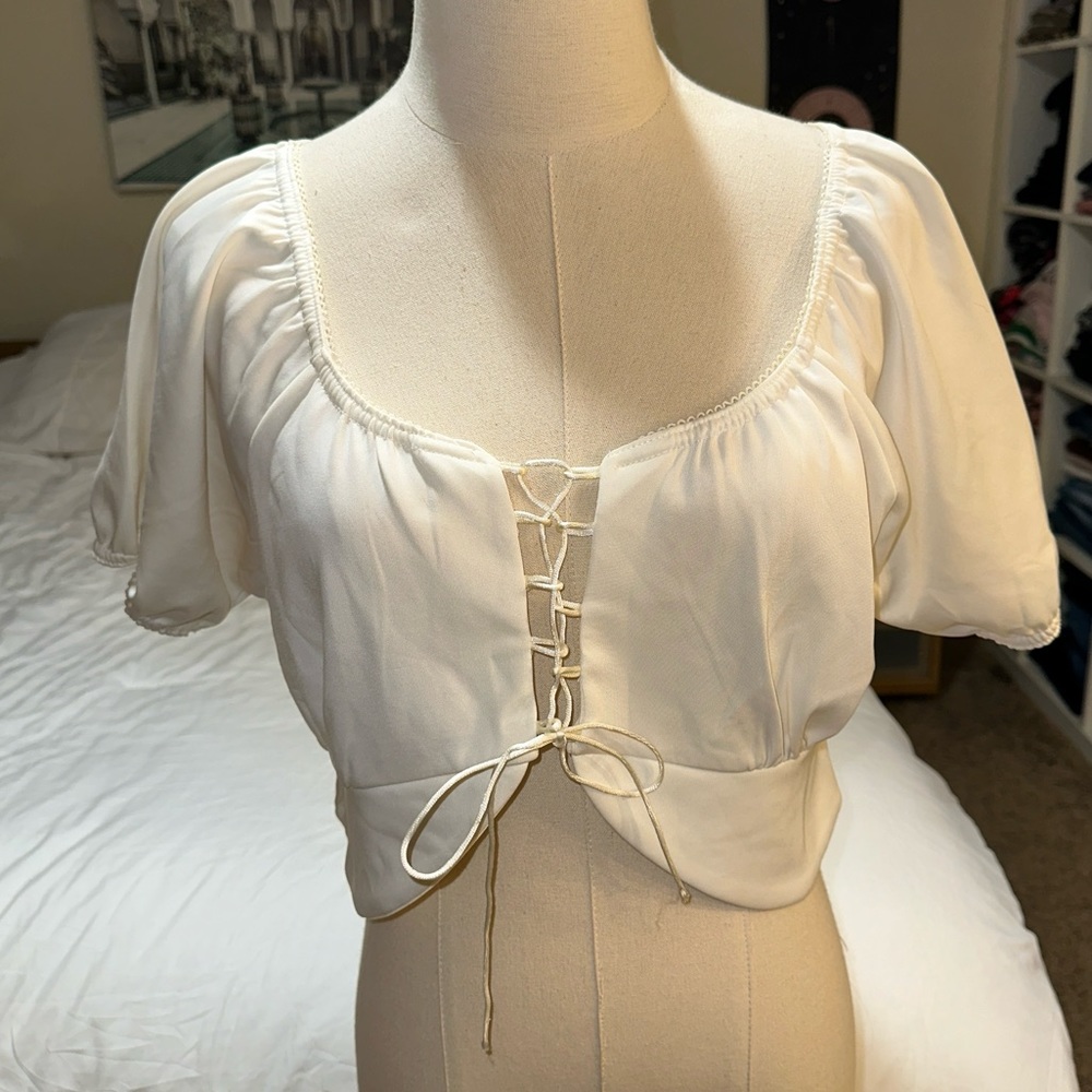 Boohoo Curve | NWT Lace Up Front Detail Crop Top Ivory White Vintage Look